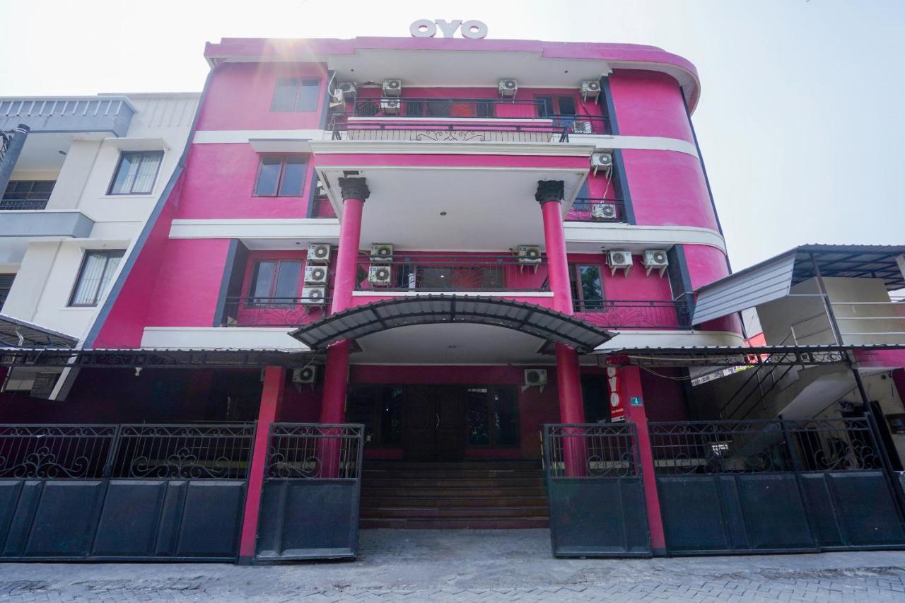 Collection O 1112 Comfitel Siwalankerto Aa4 Hotel Surabaia Exterior foto