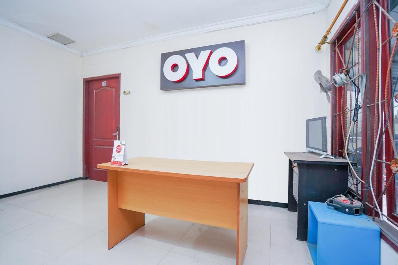 Collection O 1112 Comfitel Siwalankerto Aa4 Hotel Surabaia Exterior foto