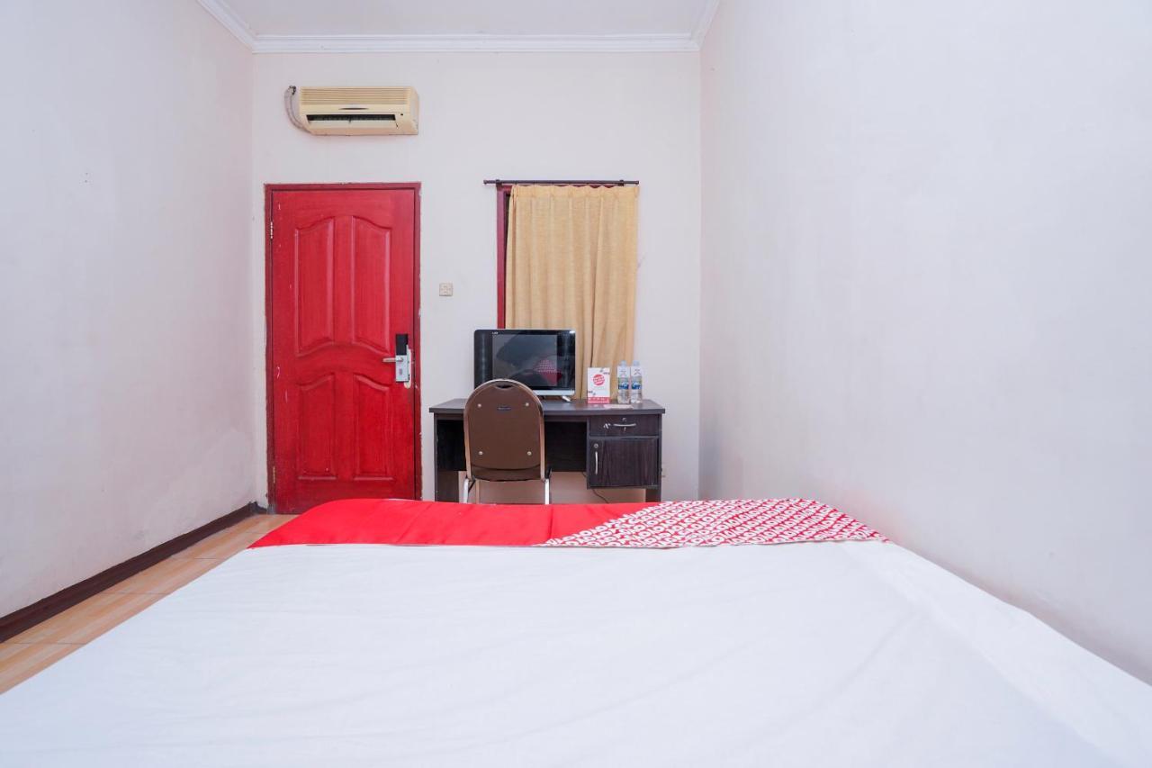 Collection O 1112 Comfitel Siwalankerto Aa4 Hotel Surabaia Exterior foto