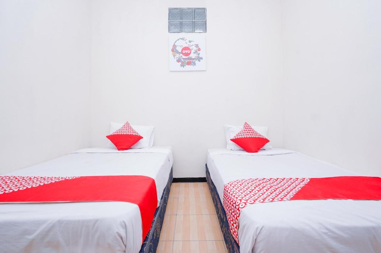 Collection O 1112 Comfitel Siwalankerto Aa4 Hotel Surabaia Exterior foto
