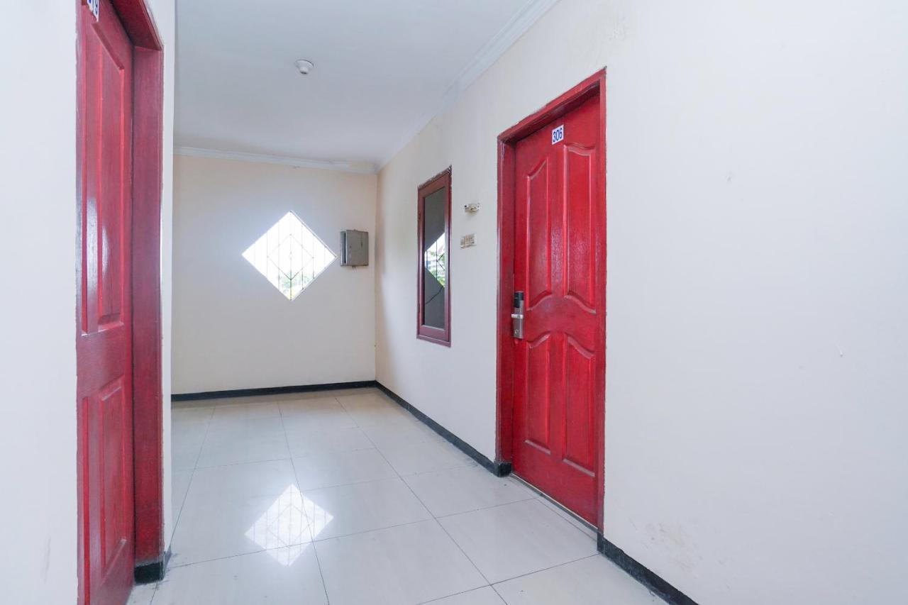 Collection O 1112 Comfitel Siwalankerto Aa4 Hotel Surabaia Exterior foto